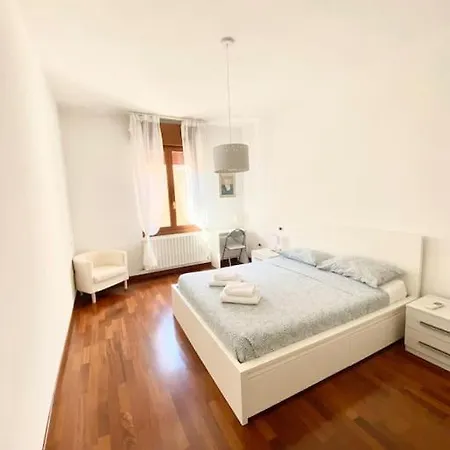 Appartement Trilocale Il Glicine Ferrara